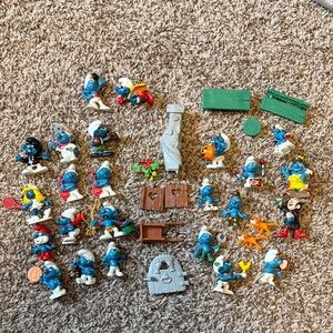 Vintage Smurfs Figurine Set